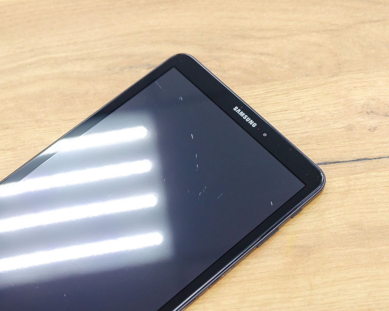 Планшет Samsung Galaxy Tab A LTE 16GB SM-T585 (чёрный)