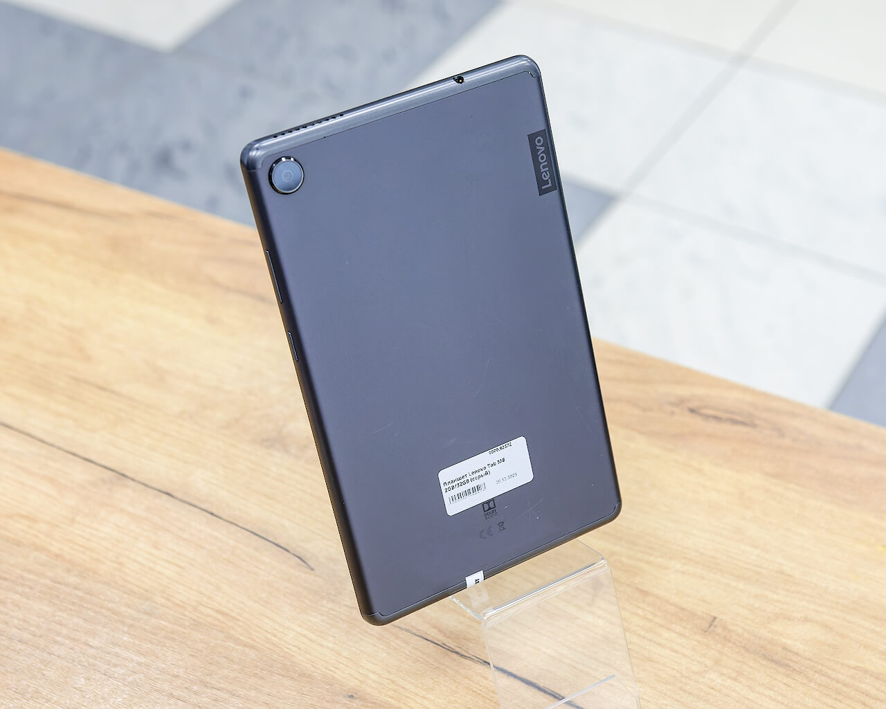 Планшет Lenovo Tab M8 2GB/32GB (серый)