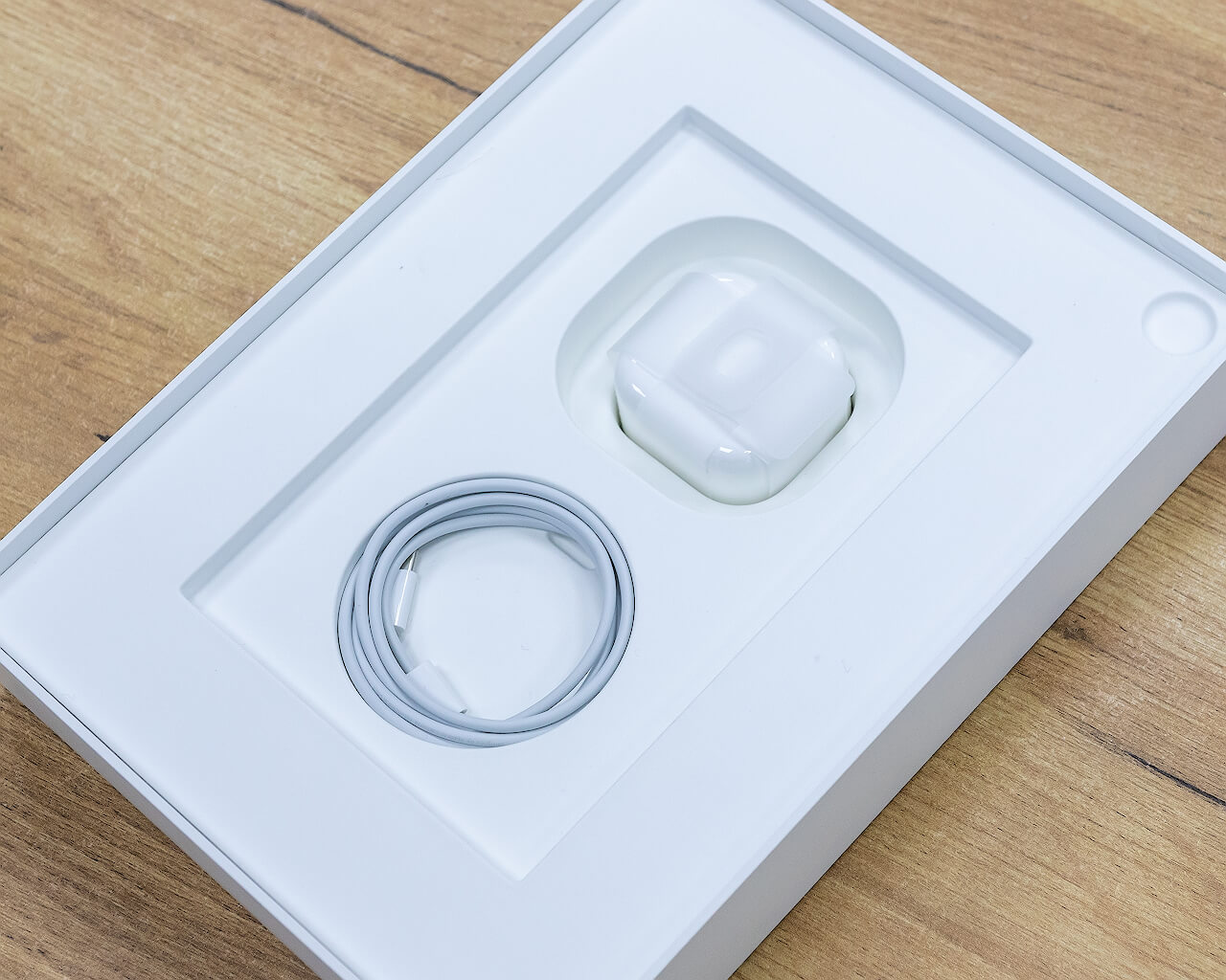 Планшет Apple iPad Air 5 2022 64GB Wi-Fi (серый космос)