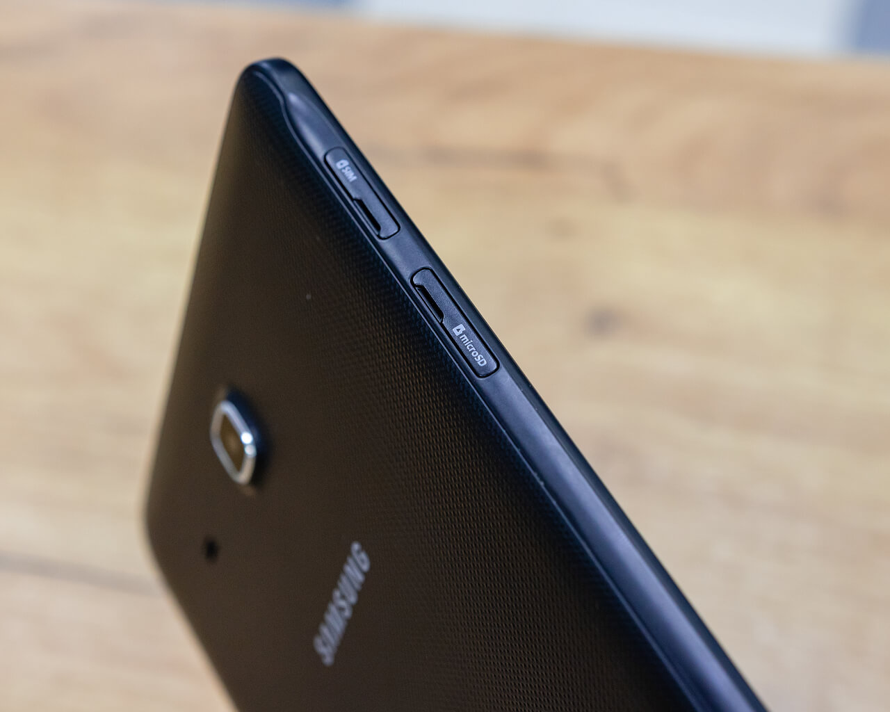Планшет Samsung Galaxy Tab E 8GB 3G (чёрный)