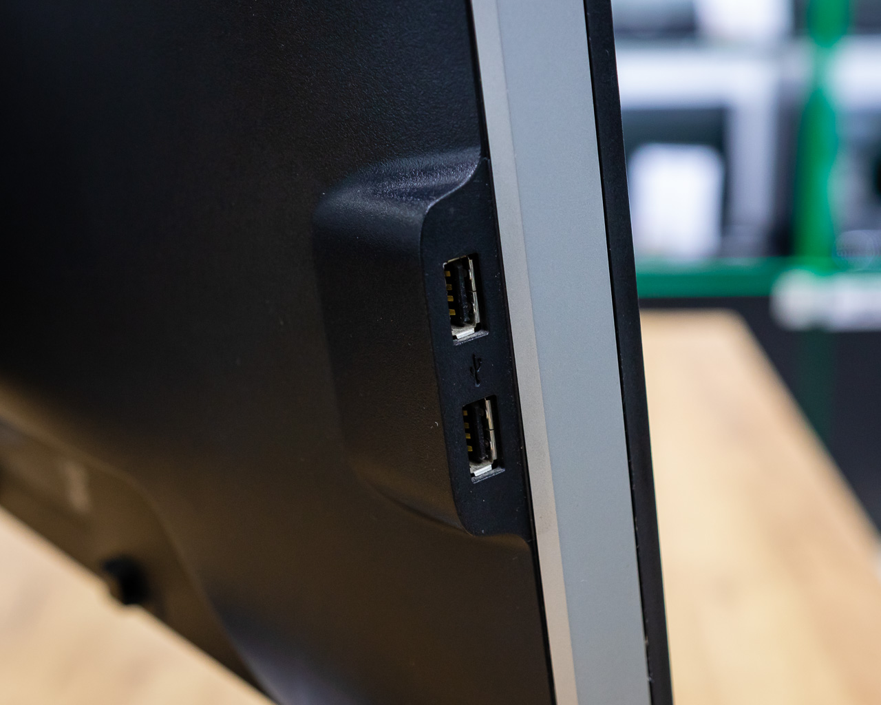 Монитор Dell U2312HM