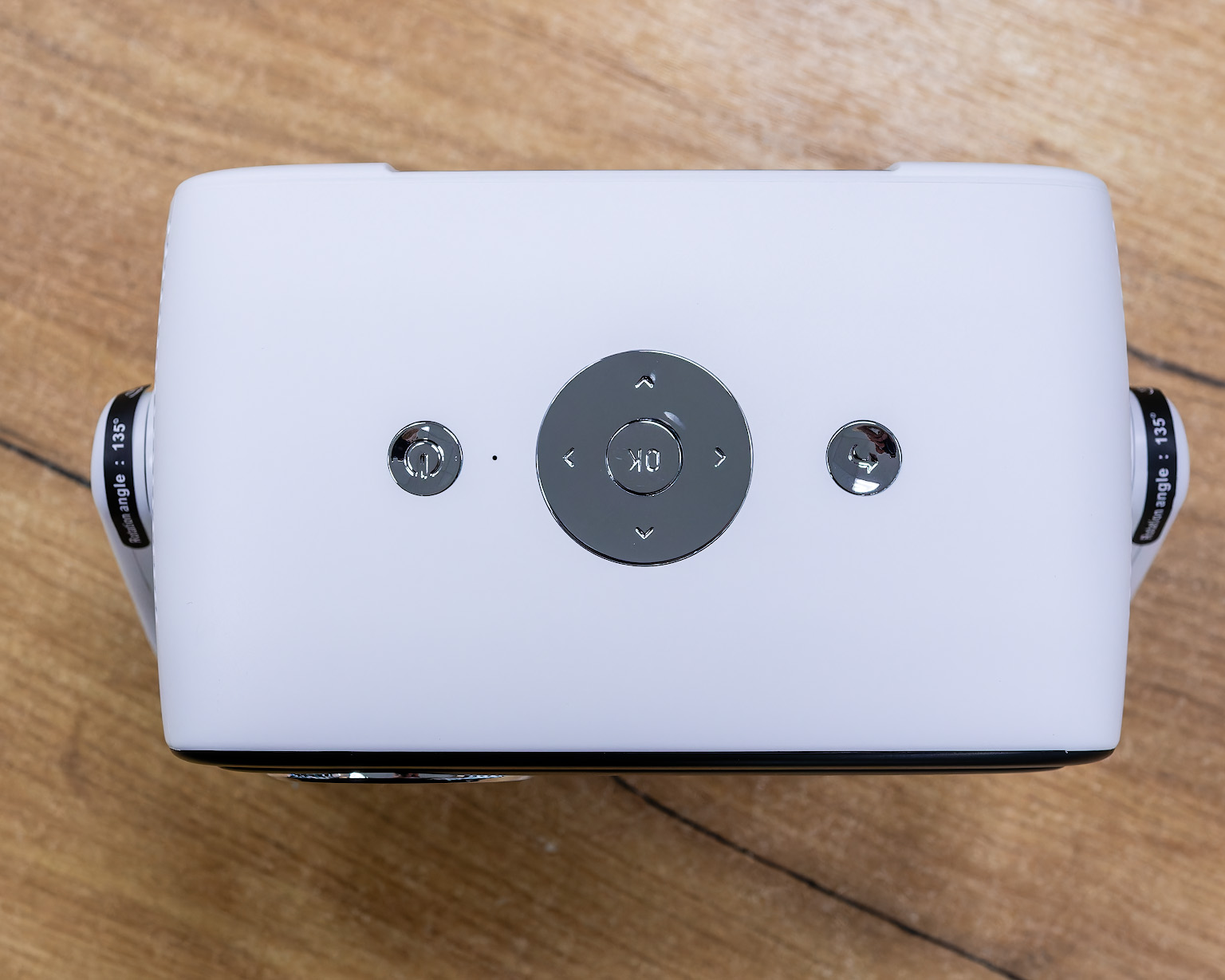 Портативный проектор Umiio U10 4K Мини-проектор HDMI, Wi-Fi, Bluetoth (белый) + дорожная сумка