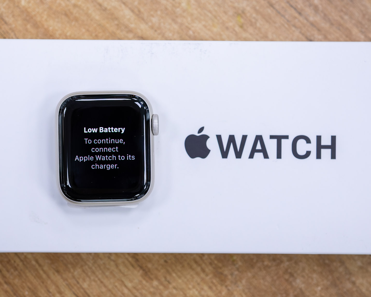 Умные часы Apple Watch SE 40 мм (2nd Gen) (серебристый)