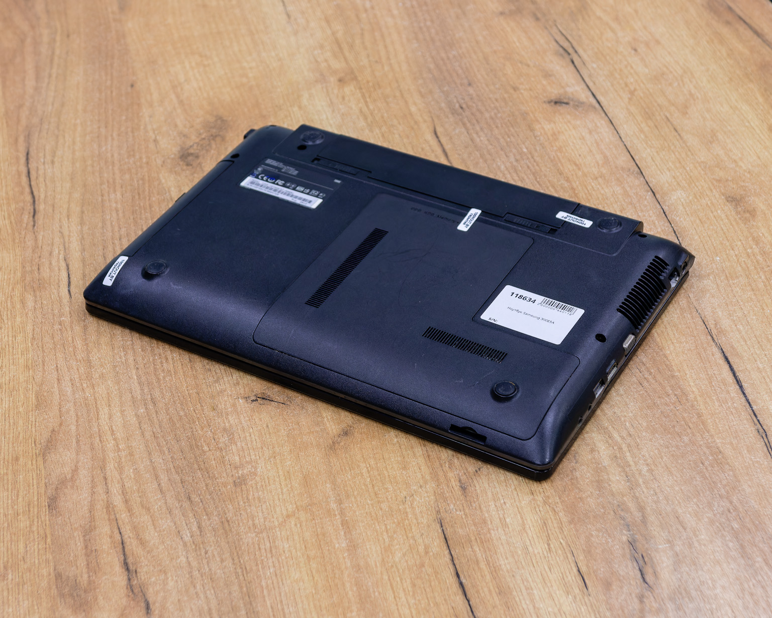 Ноутбук Samsung 300E5A