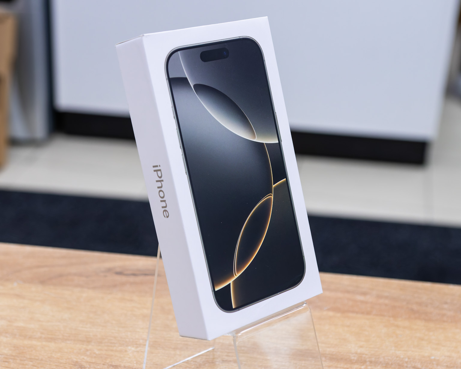 (новый. обмен.) Apple iPhone 16 Pro 512GB (натуральный титан)