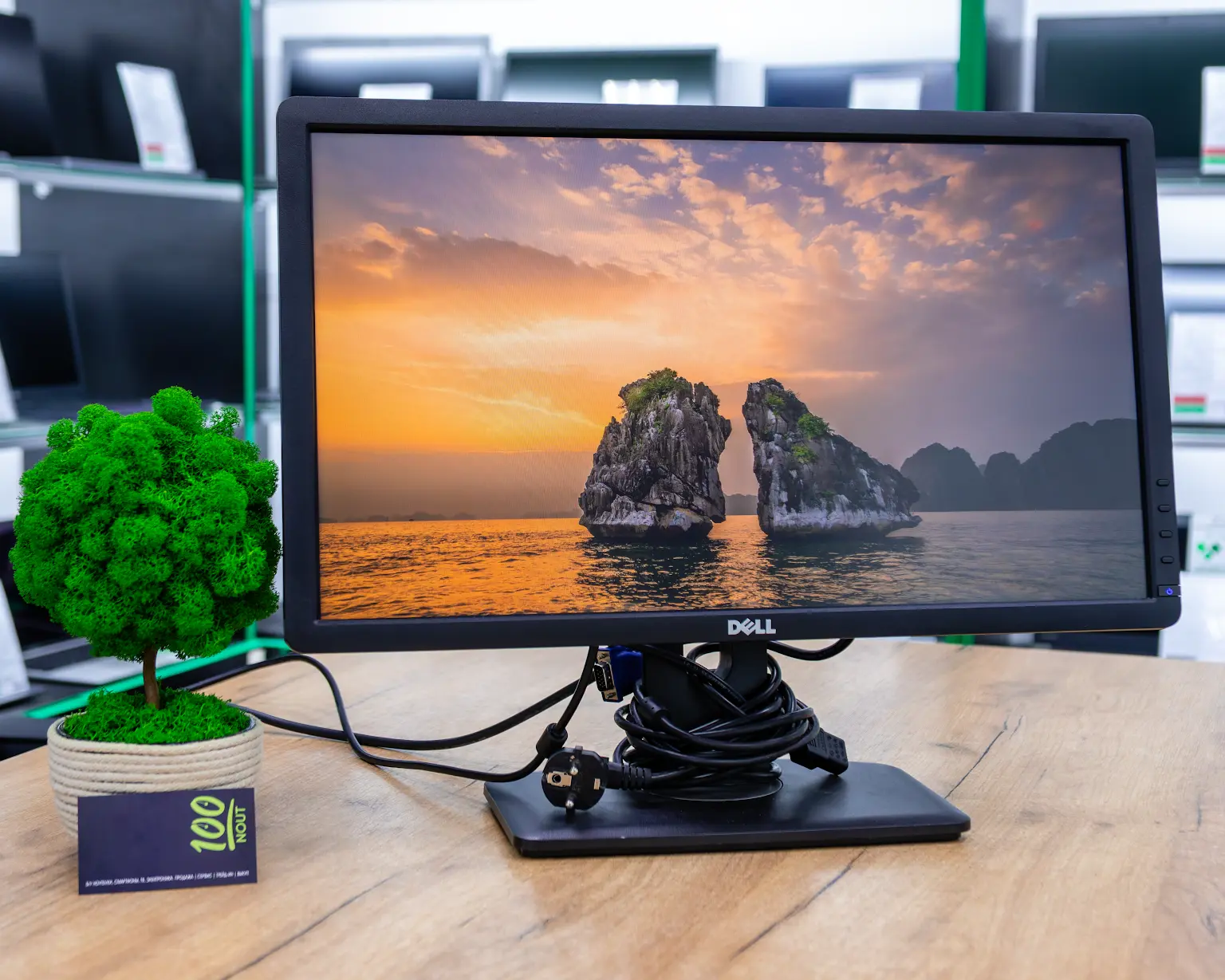 Монитор Dell U2312HM