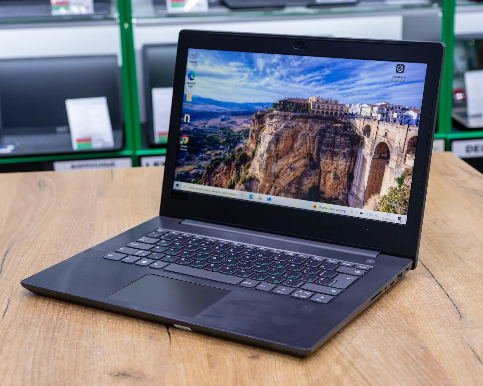 Ноутбук Lenovo V330-14IKB (FHD/i5-8gen/8GB/SSD 256GB)