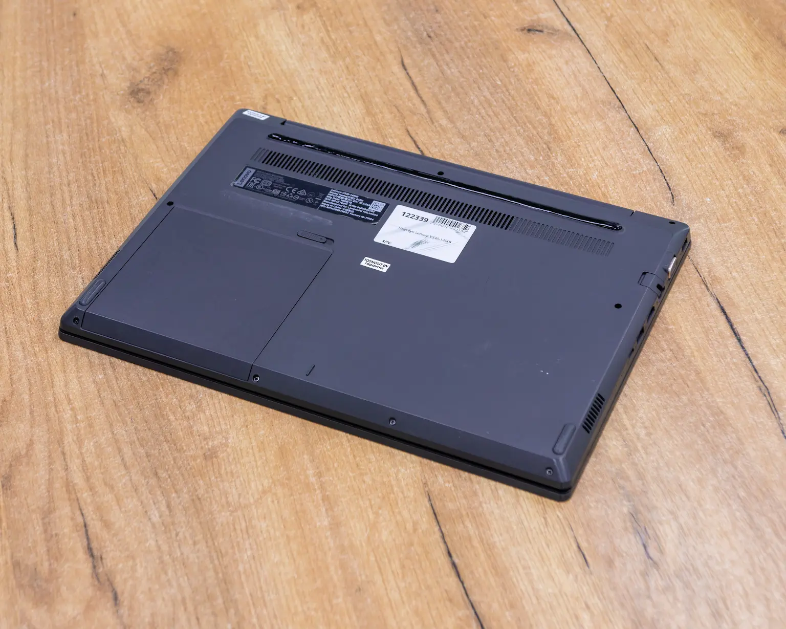 Ноутбук Lenovo V330-14IKB (FHD/i5-8gen/8GB/SSD 256GB)