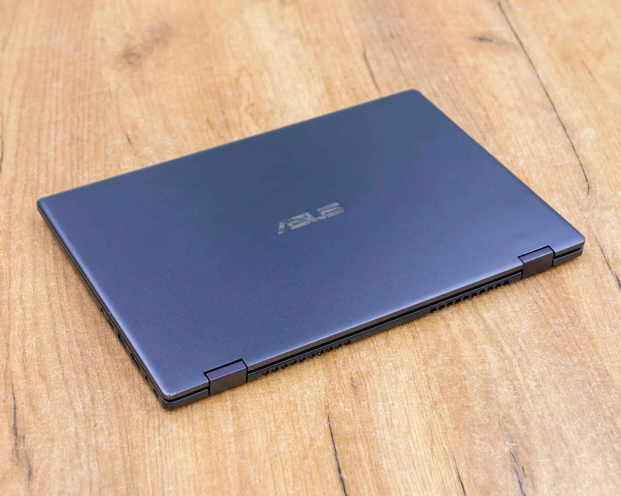 Ноутбук 2-в-1 ASUS VivoBook Flip 14 TP412FA