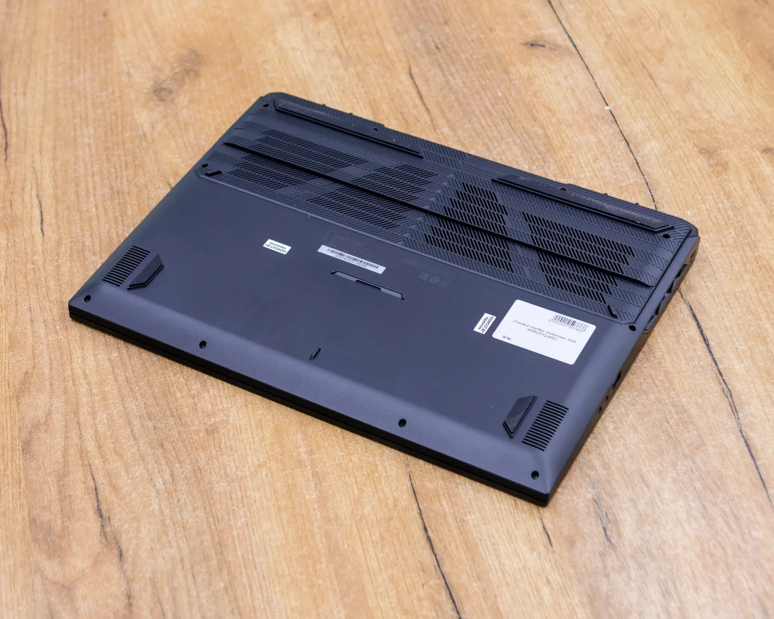 (новый.) Игровой ноутбук Maibenben X639 X639QSFQLBRE2 (240Hz/i9-13gen/RTX 4080 12GB/16GB/SSD 256GB)