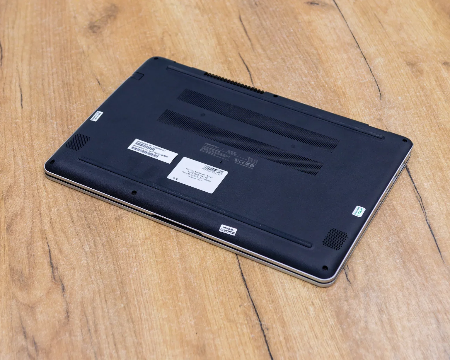 Ноутбук Maibenben M543 M5431SA0HSRE0 (FHD IPS/Ryzen 3 4300U/8GB/SSD 256GB)