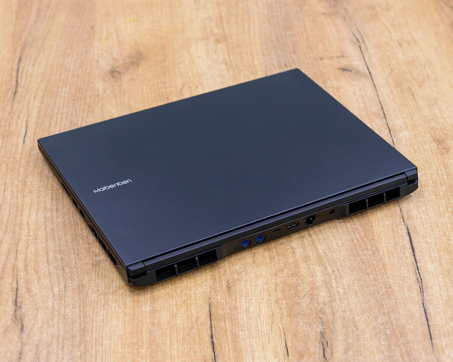 Игровой ноутбук Maibenben X639 X639QSFQLBRE0 (240Hz/i9-13gen/RTX 4080 12GB/16GB/SSD 512GB)