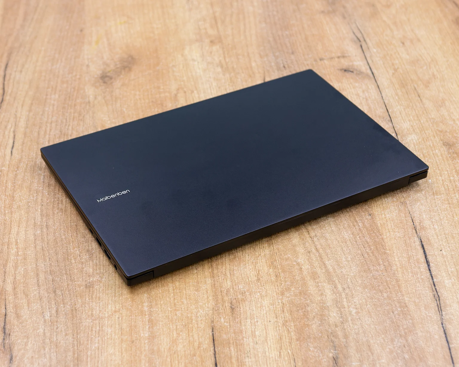 Игровой ноутбук Maibenben P527 P527FSGSLBRE0 (144Hz/i7-12gen/Intel Arc A550M 8GB/16GB/SSD 512GB)