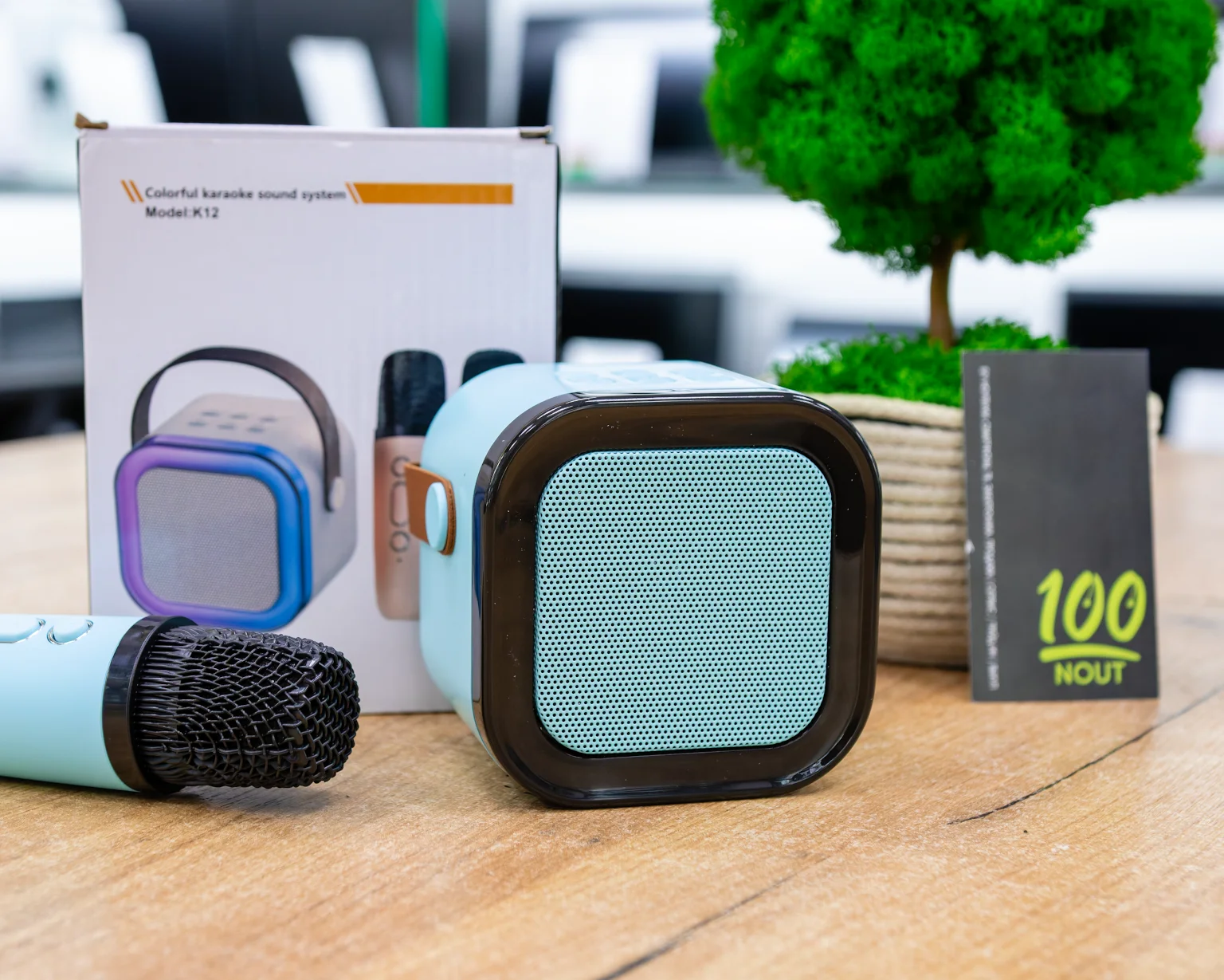 Музыкальная колонка K12 для караоке + 2 беспроводных микрофона (голубой)
