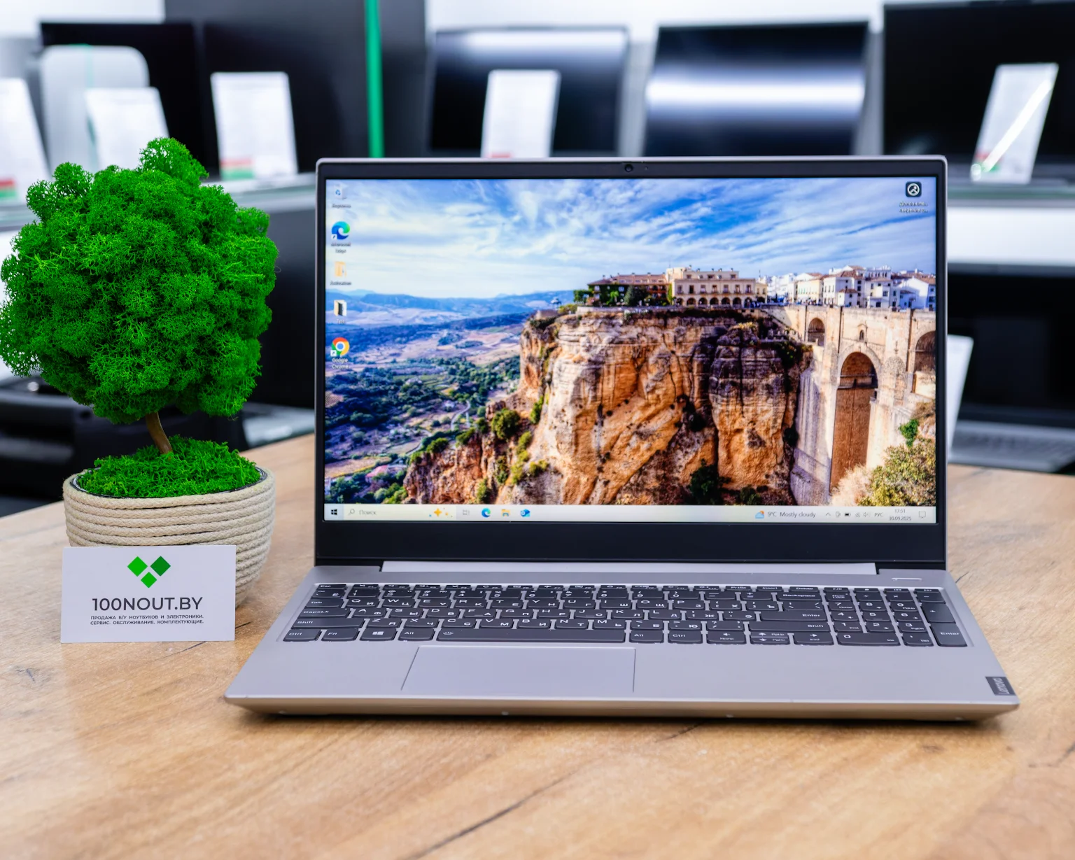 Ноутбук Lenovo IdeaPad S340-15IWL (FHD/i3-8gen/Geforce MX110 2GB/8GB/SSD 256GB)