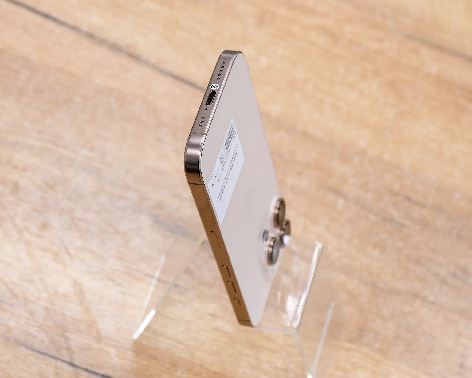 Apple iPhone 16 Pro 256GB (пустынный титан, отличное)