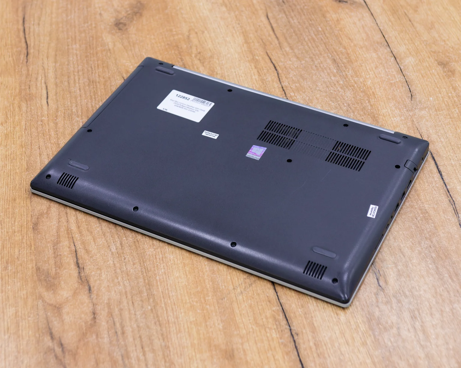 Ноутбук Lenovo IdeaPad 330-15IKB (FHD/i5-8gen/Radeon 530 2GB/8GB/SSD 256GB)