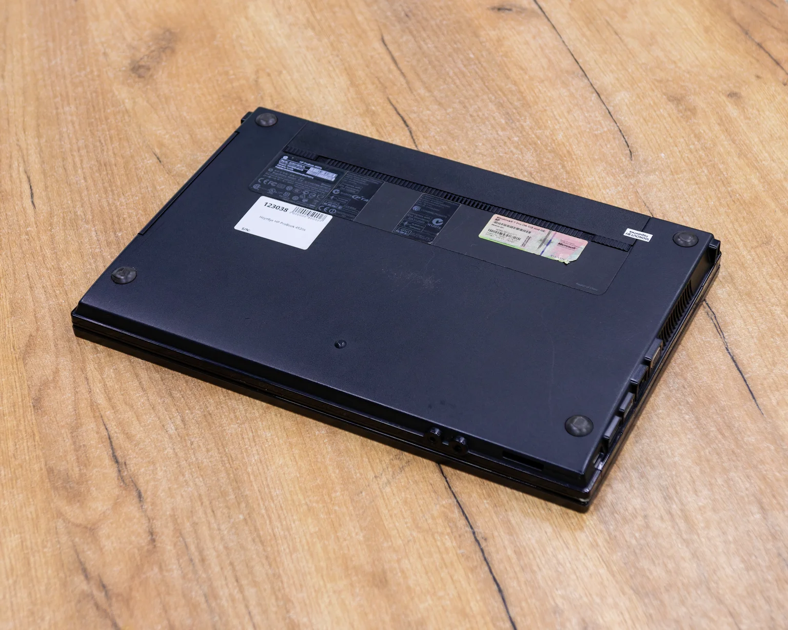 Ноутбук HP ProBook 4520s (HD/i5-1gen/Radeon HD 4500 1GB/4GB/SSD 256GB)