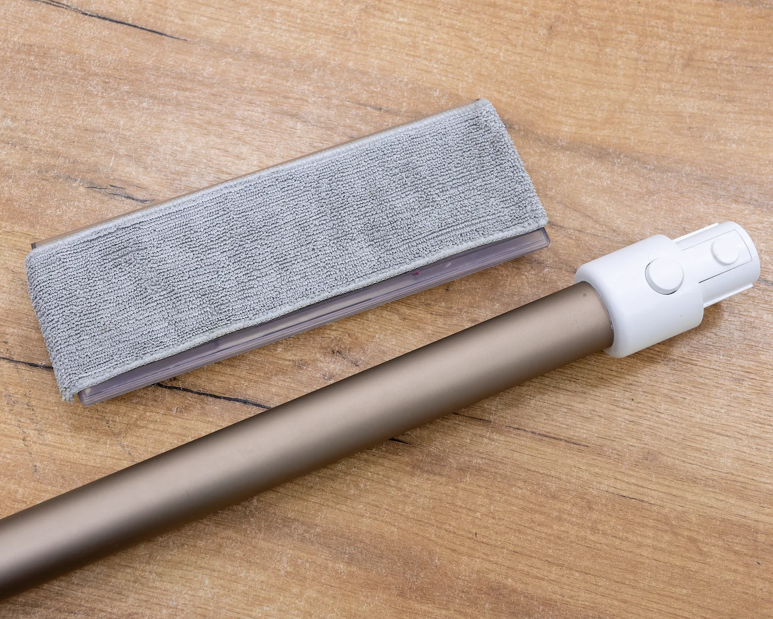 Вертикальный ручной пылесос Xiaomi Vacuum Cleaner G10 Plus B207 / BHR6179EU