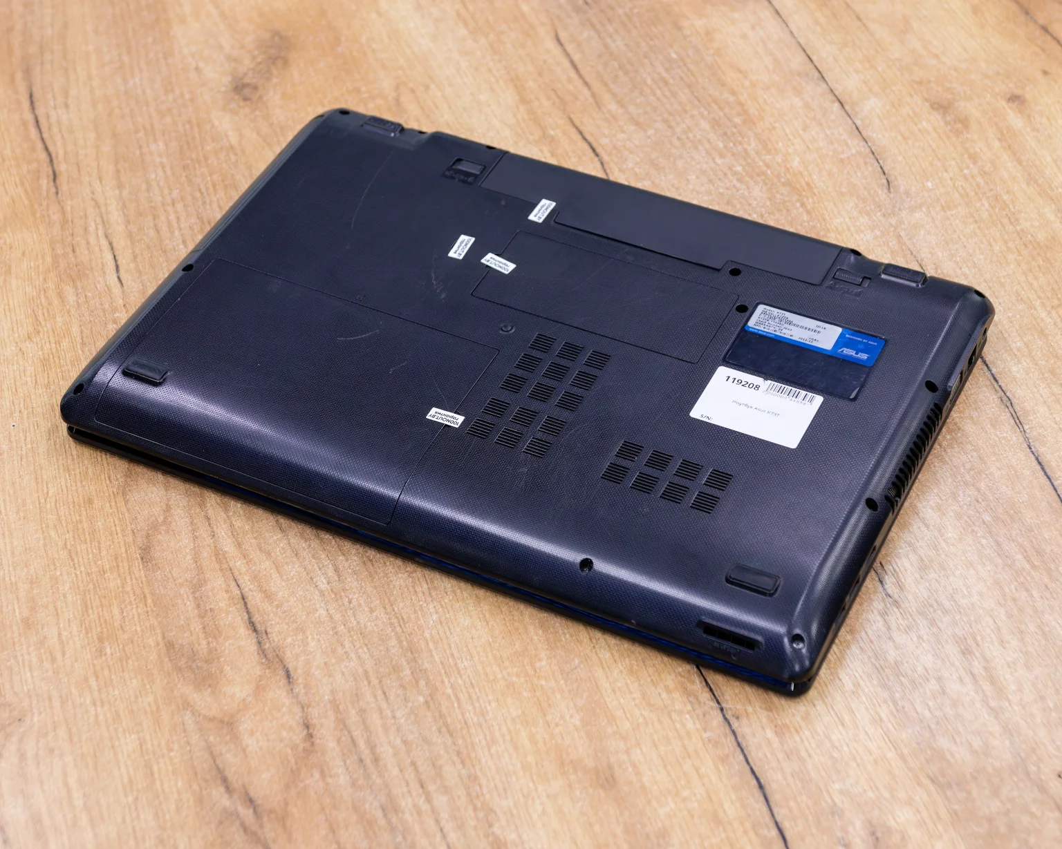 Ноутбук Asus K73T (HD+/A4-3300M/4GB/SSD 256GB)