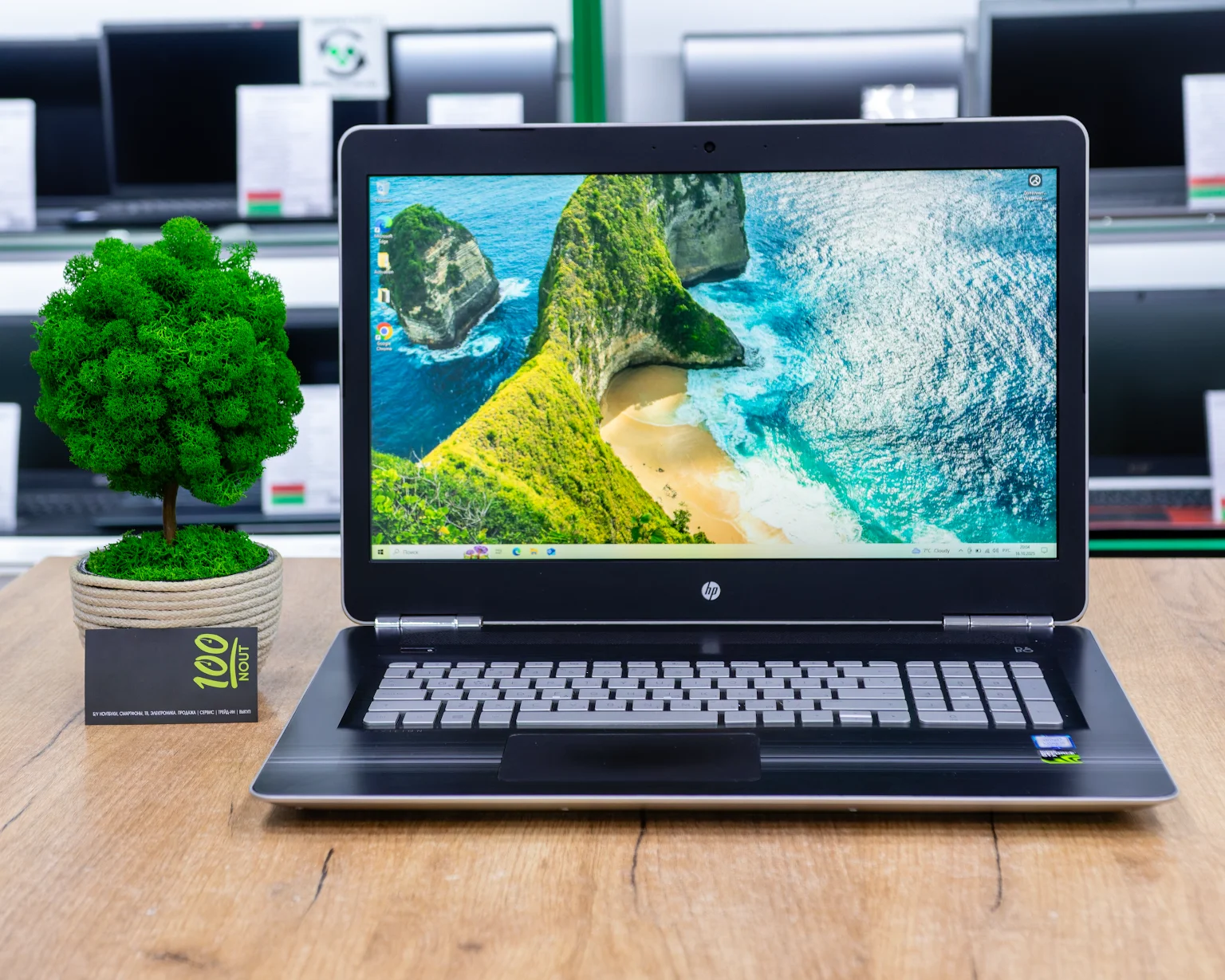 Игровой ноутбук HP Pavilion 17-ab (Full HD/i7-7gen/GTX 1050 4GB/16GB/SSD+HDD 128+1000GB)
