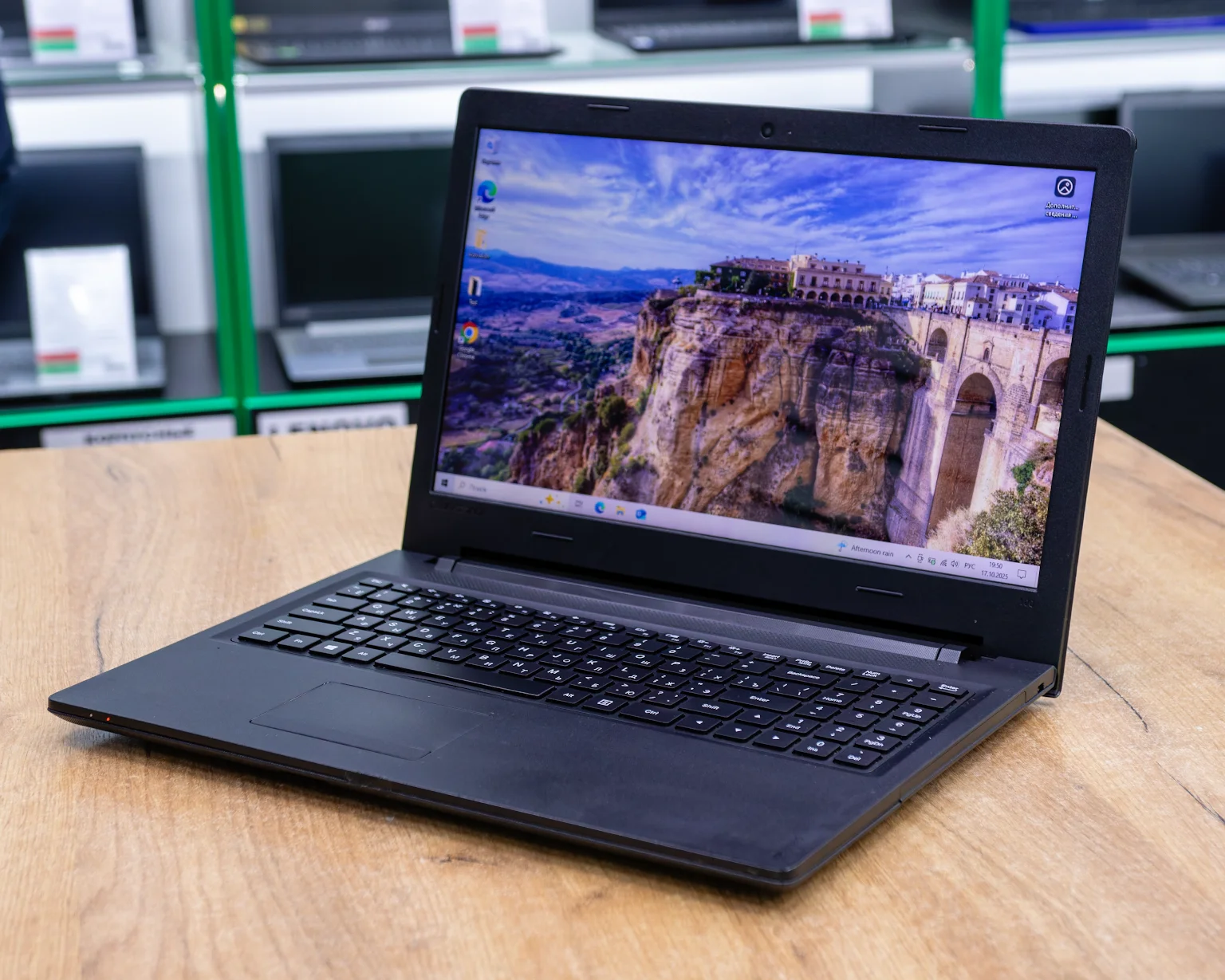 Ноутбук Lenovo ideapad 100-15IBD (HD/i3-6gen/8GB/SSD 256GB)