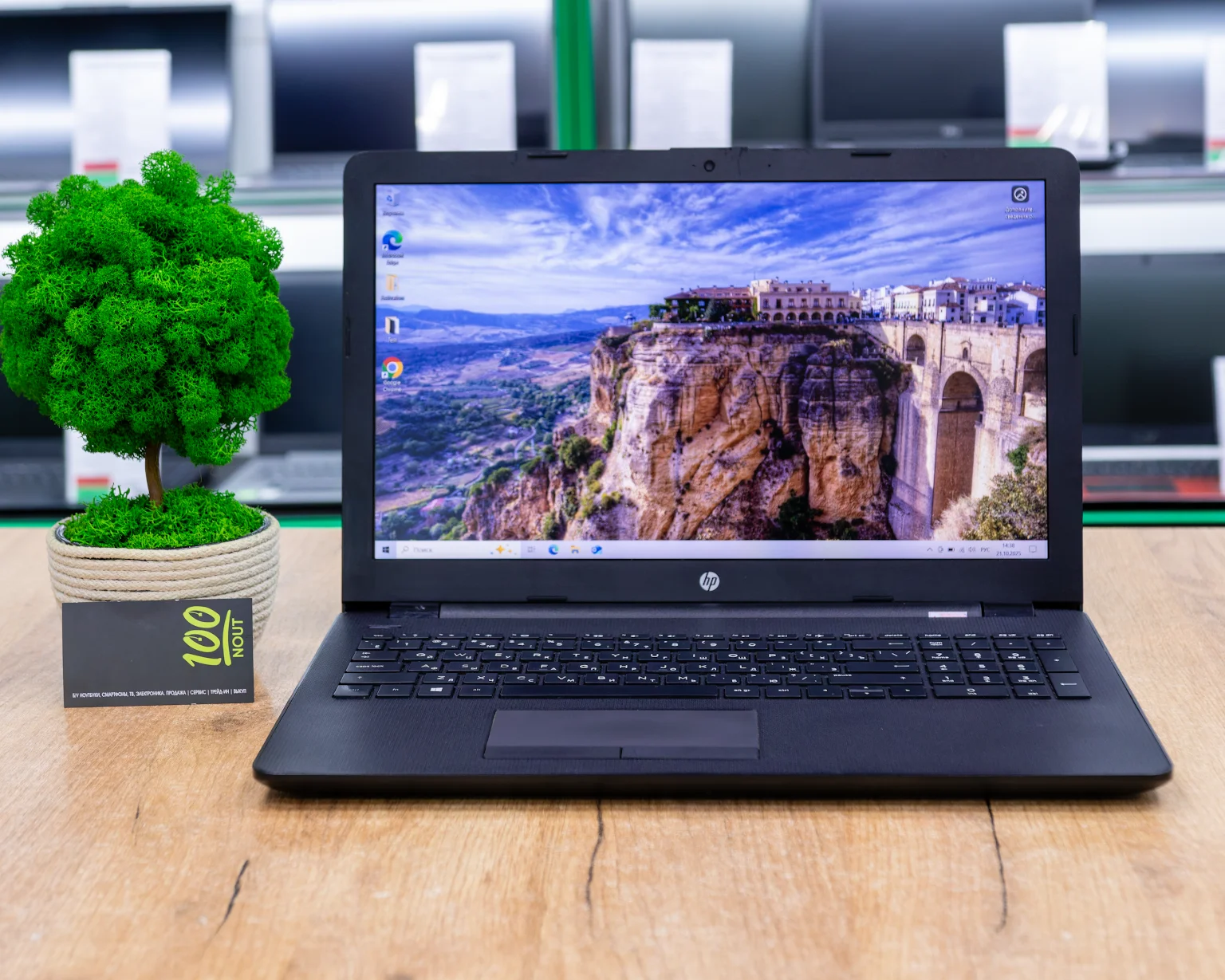 Ноутбук НР 15-bw (FHD/A6-9220/Radeon 520 2GB/8GB/SSD 256GB)