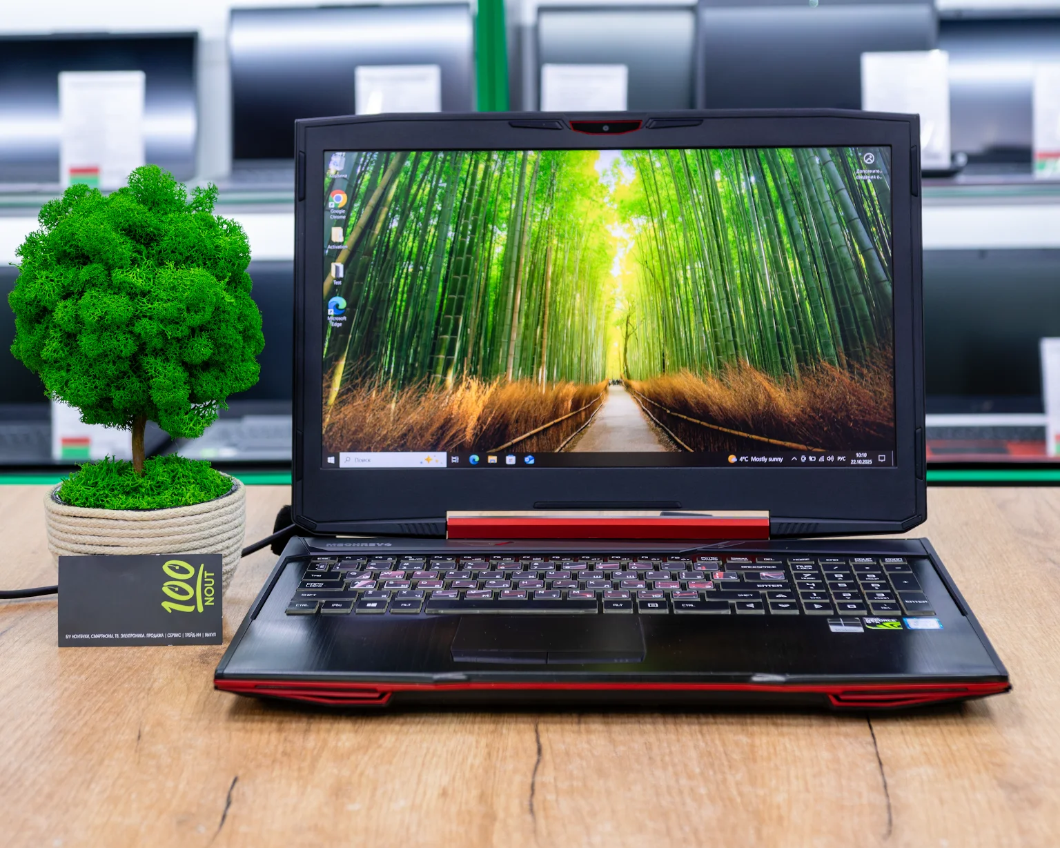 Игровой ноутбук Mechrevo MR X7Ti-M (Full HD/i7-6gen/GTX 1060 3GB/16GB/SSD+HDD 128+1000GB)