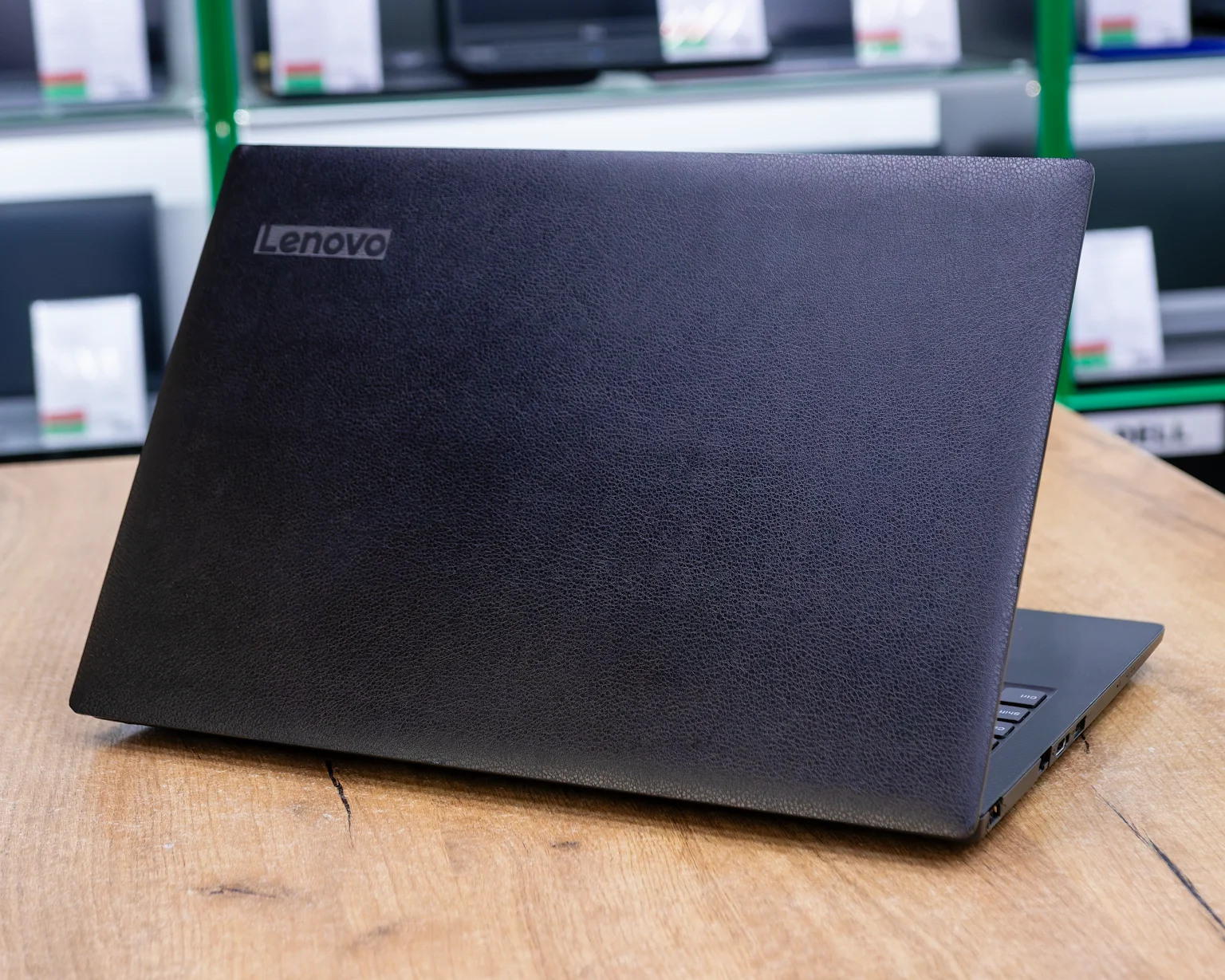 Ноутбук Lenovo V130-15IKB (FHD/Pentium 4417U/8GB/SSD 240GB)