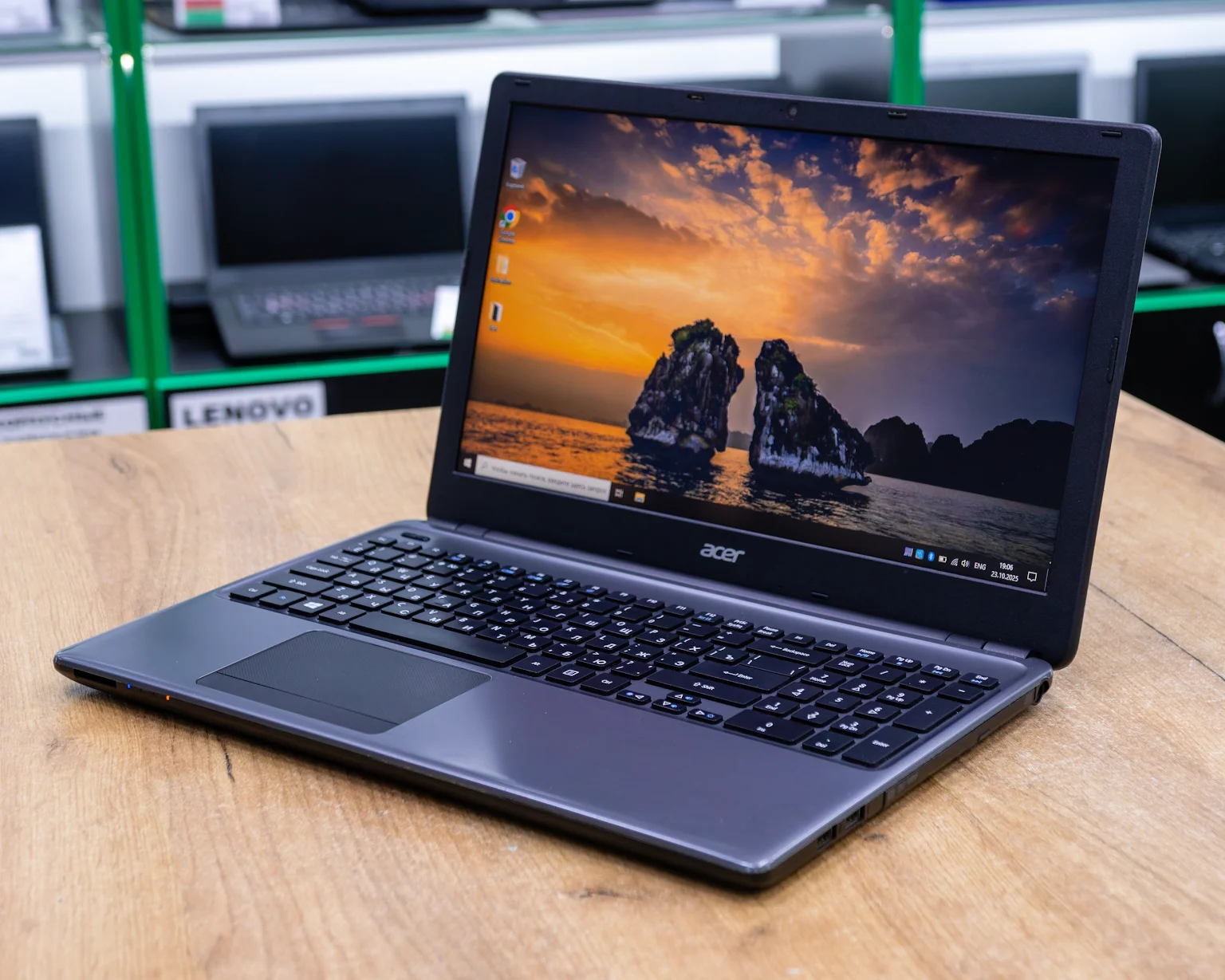 Ноутбук Acer Aspire E1-532 (HD/Celeron 2955U/4GB/SSD 120GB)