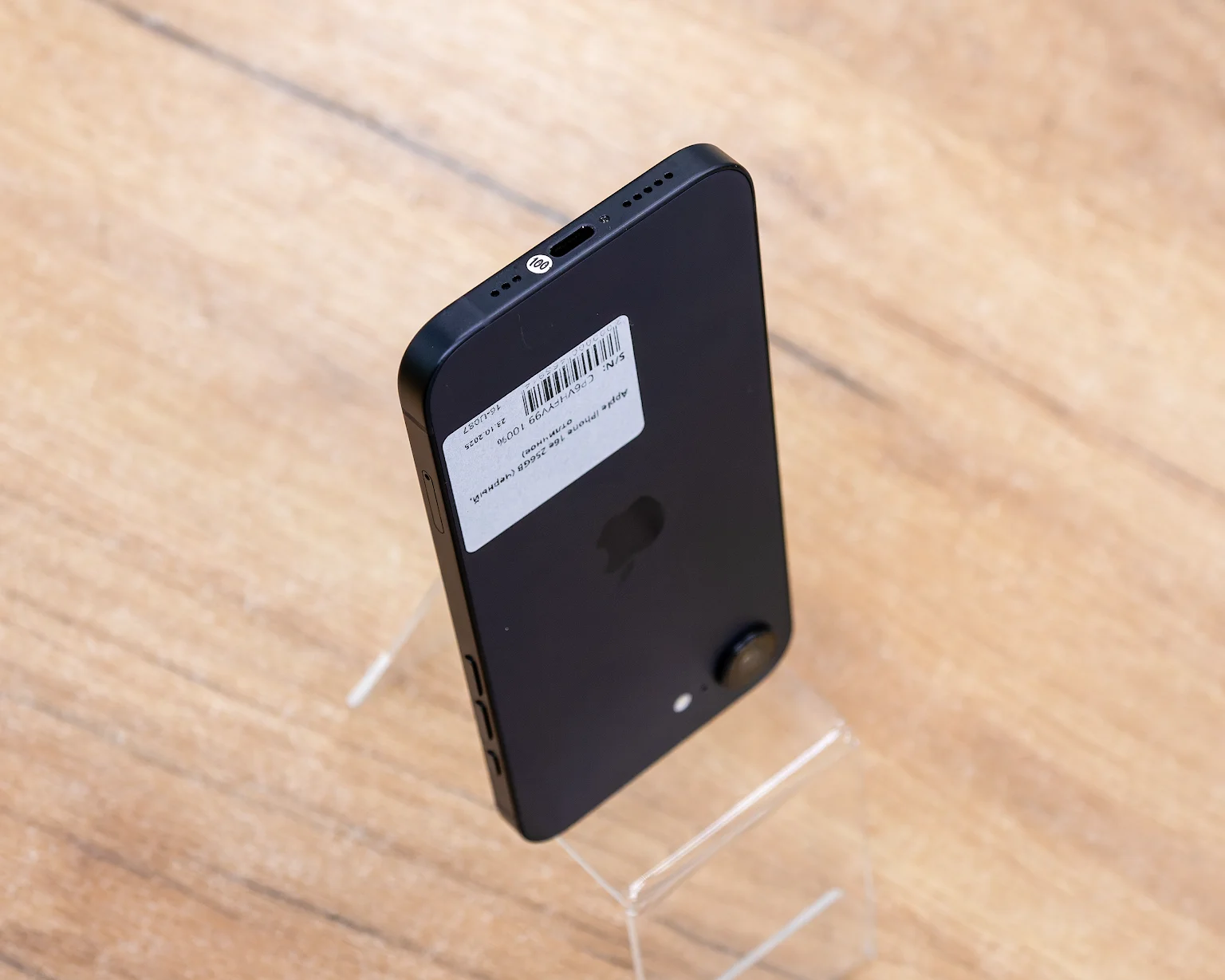 Apple iPhone 16e 256GB (черный, отличное)