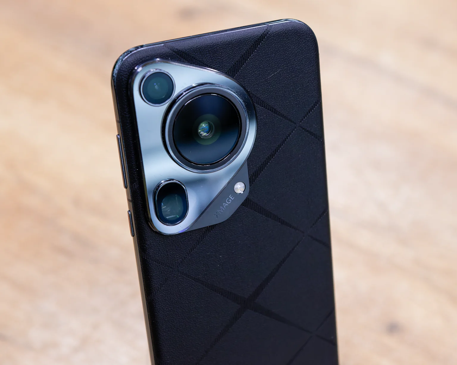 Huawei Pura 70 Ultra HBP-LX9 16GB/1TB (черный, отличное)