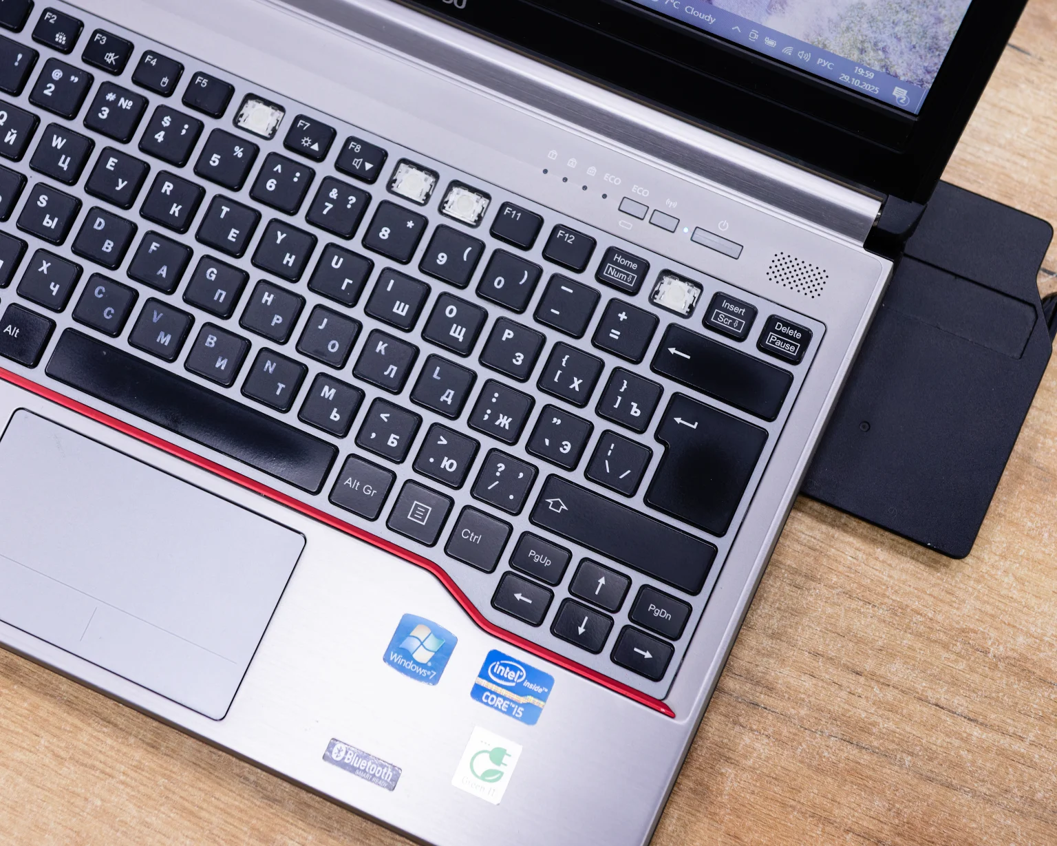 Ноутбук Fujitsu LIFEBOOK E733 (HD/i7-3gen/8GB/SSD 256GB)