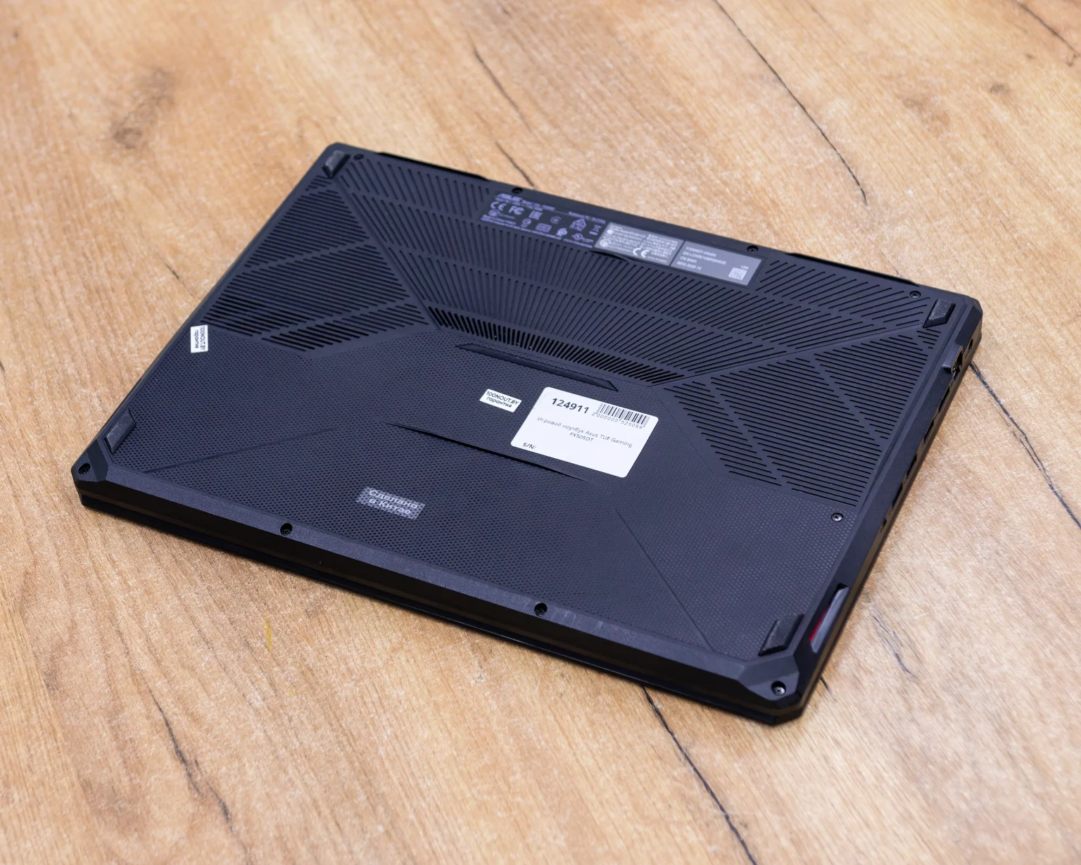 Игровой ноутбук Asus TUF Gaming FX505DT  (144Hz/Ryzen 5 3550H/GTX 1650 4GB/16GB/SSD 512GB)