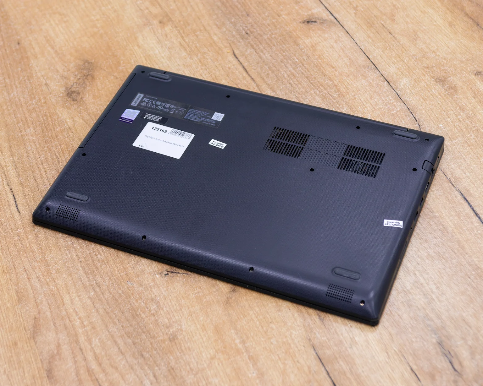 Ноутбук Lenovo IdeaPad 130-15AST (HD/A9-9425/8GB/SSD 256GB)