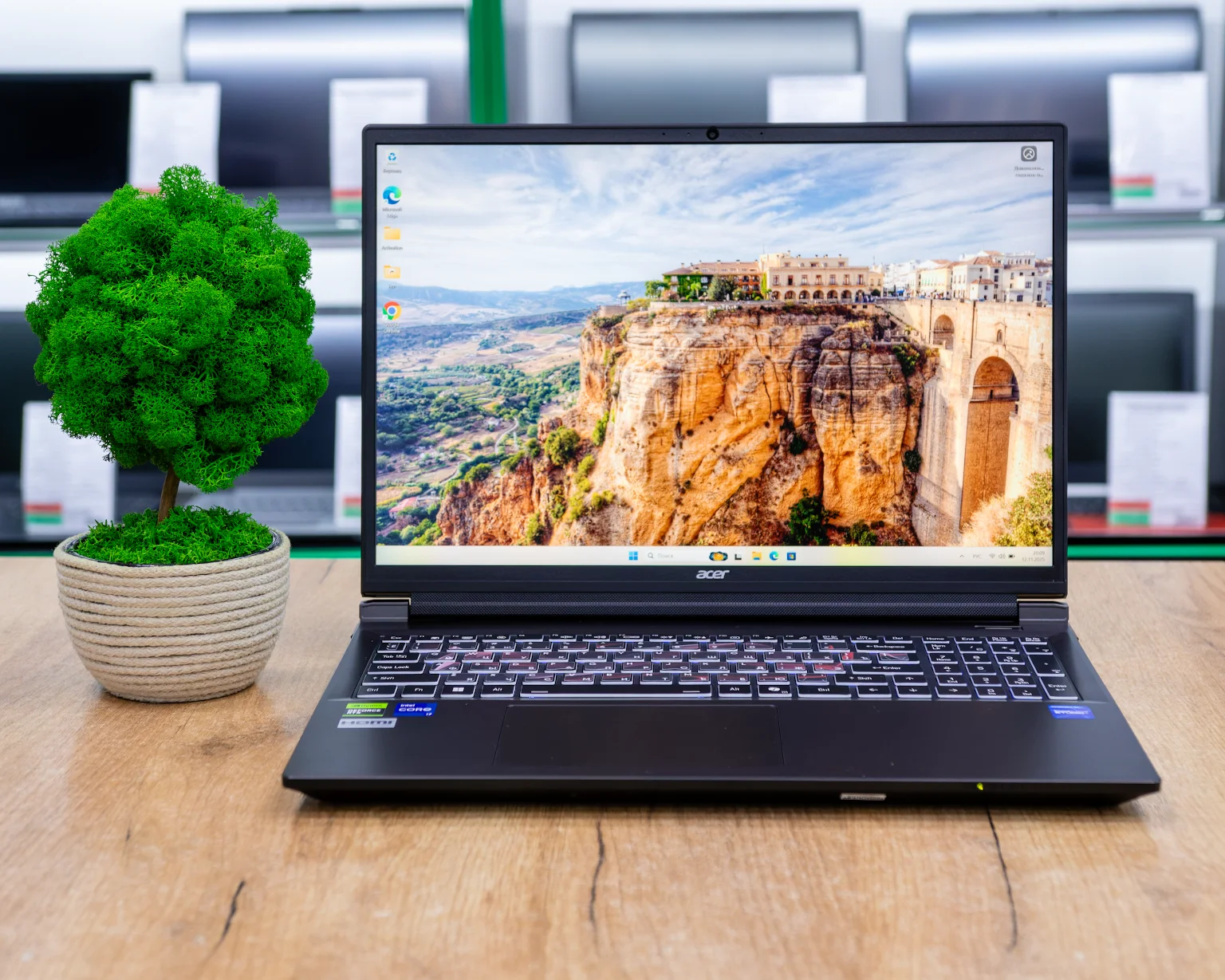 Игровой ноутбук Acer Shadow SH16-74 (165Hz/i7-13gen/RTX 5060 8GB/16GB/SSD 1024GB)