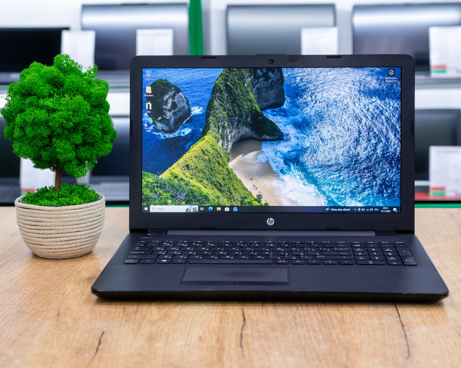 Ноутбук HP 15-bw (HD/A6-9220/8GB/SSD 128GB)