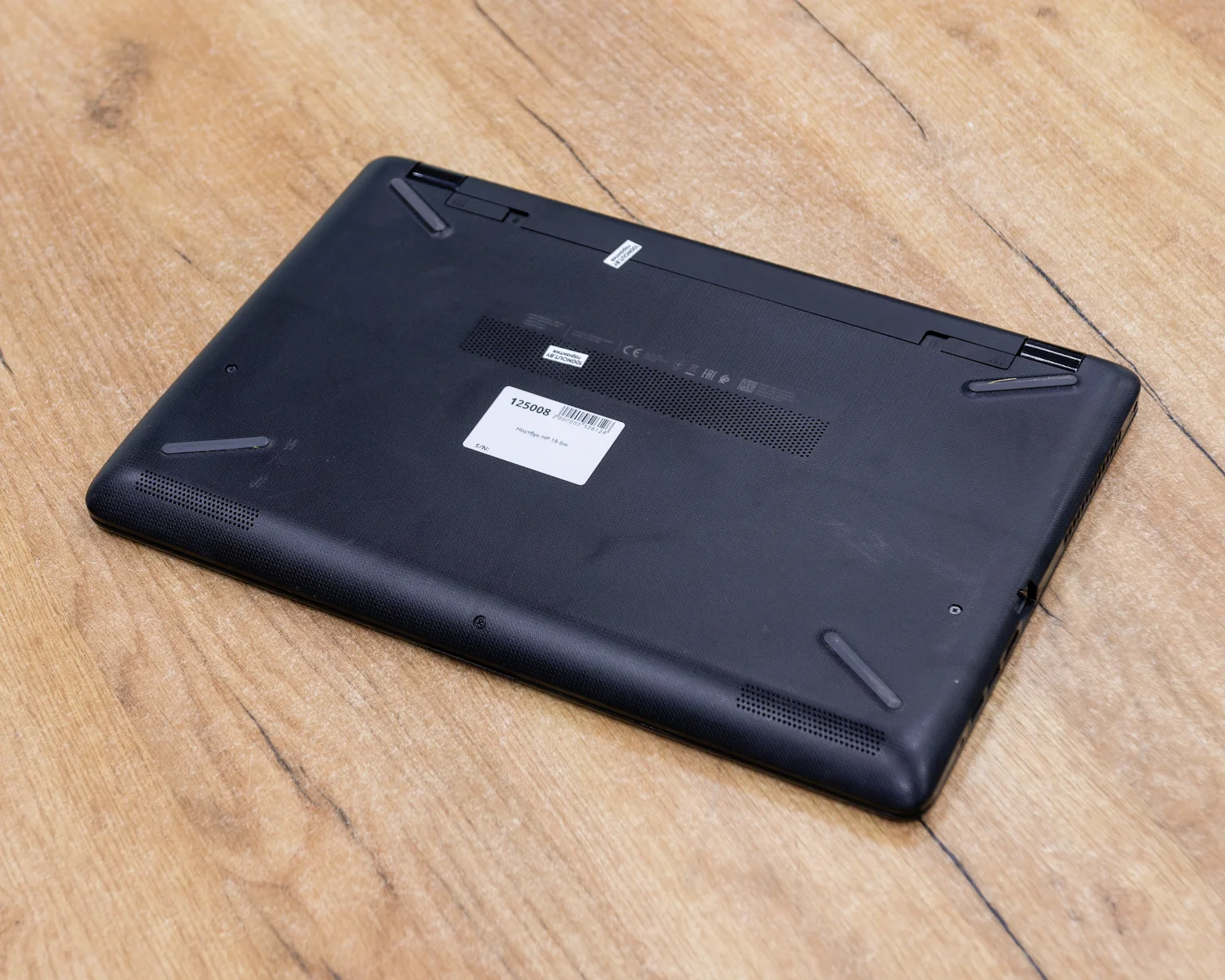 Ноутбук HP 15-bw (HD/A6-9220/8GB/SSD 128GB)