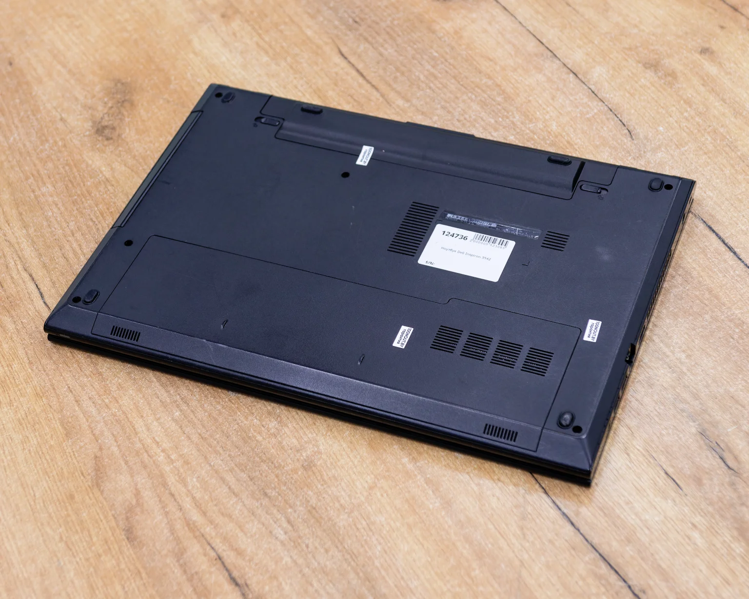 Ноутбук Dell Inspiron 3542 (HD/i3-4gen/GT 820M 2GB/4GB/SSD 240GB)