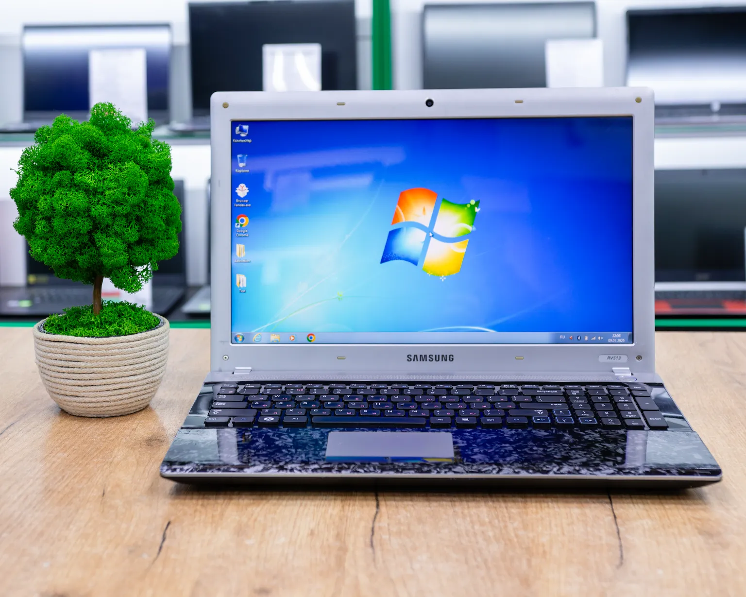 Ноутбук Samsung RV513 (HD/AMD E-450/4GB/HDD 750GB)