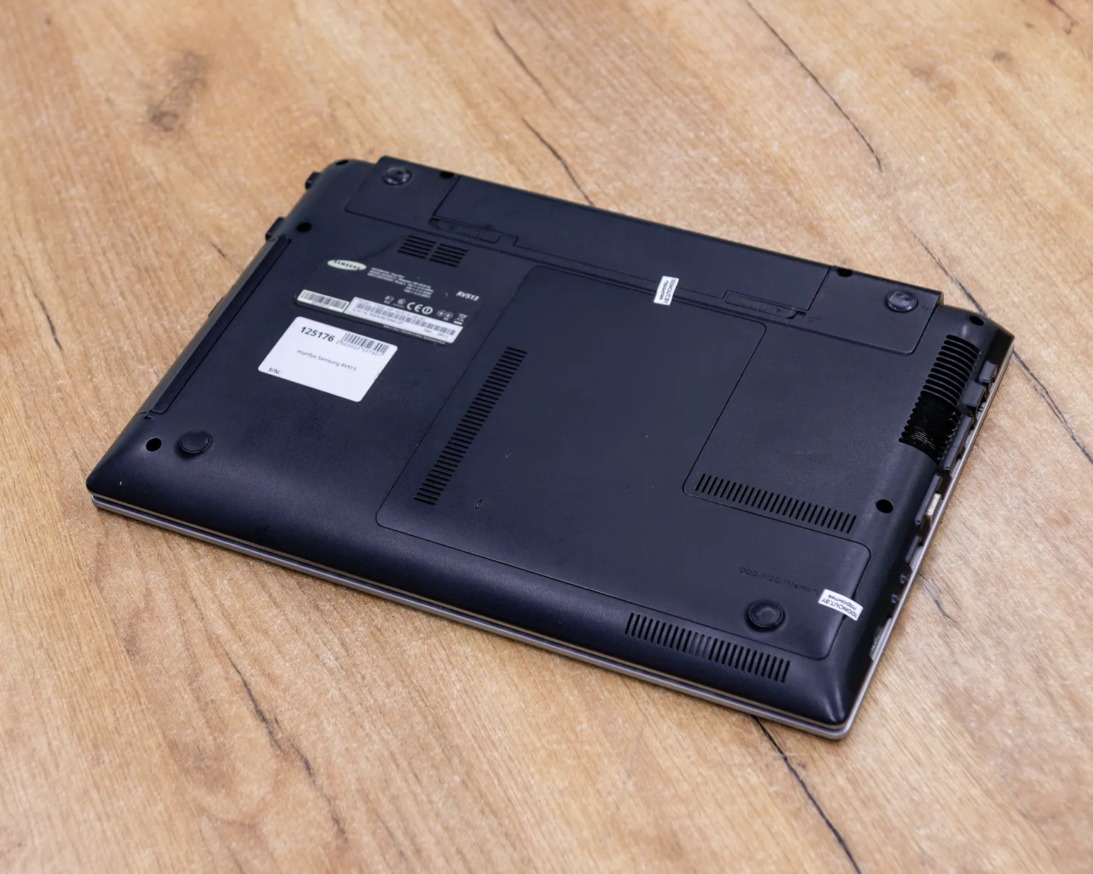 Ноутбук Samsung RV513 (HD/AMD E-450/4GB/HDD 750GB)