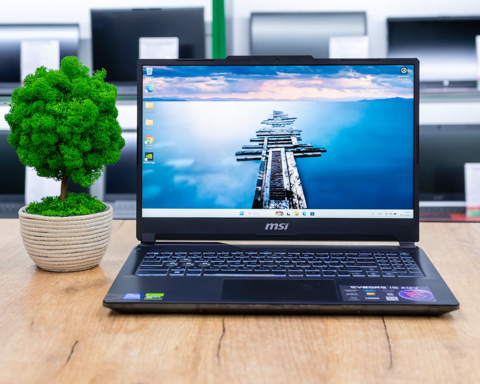 Игровой ноутбук MSI Cyborg 15 A12VE (144Hz/i5-12gen/RTX 4050 6GB/16GB/SSD 512GB)