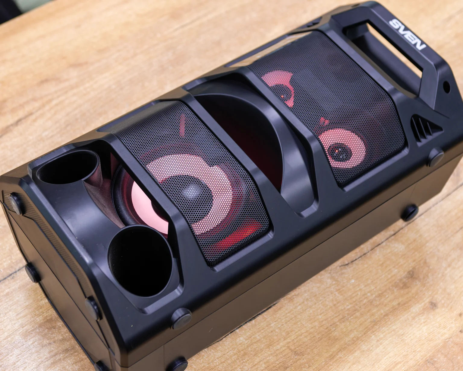 Беспроводная колонка для вечеринок (патибокс) SVEN PS-670