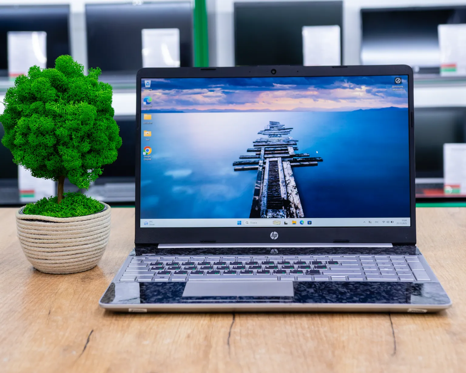 Ноутбук HP 15-dw (FHD IPS/i5-11gen/GeForce MX350 2GB/16GB/SSD 512GB)