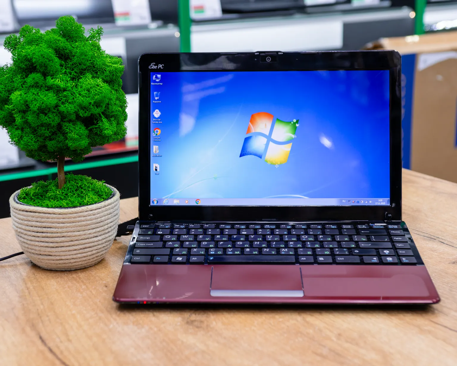 Нетбук Asus Eee PC 1215N (HD/Atom D525/Nvidia ION 512Mb/2GB/HDD 1000GB)