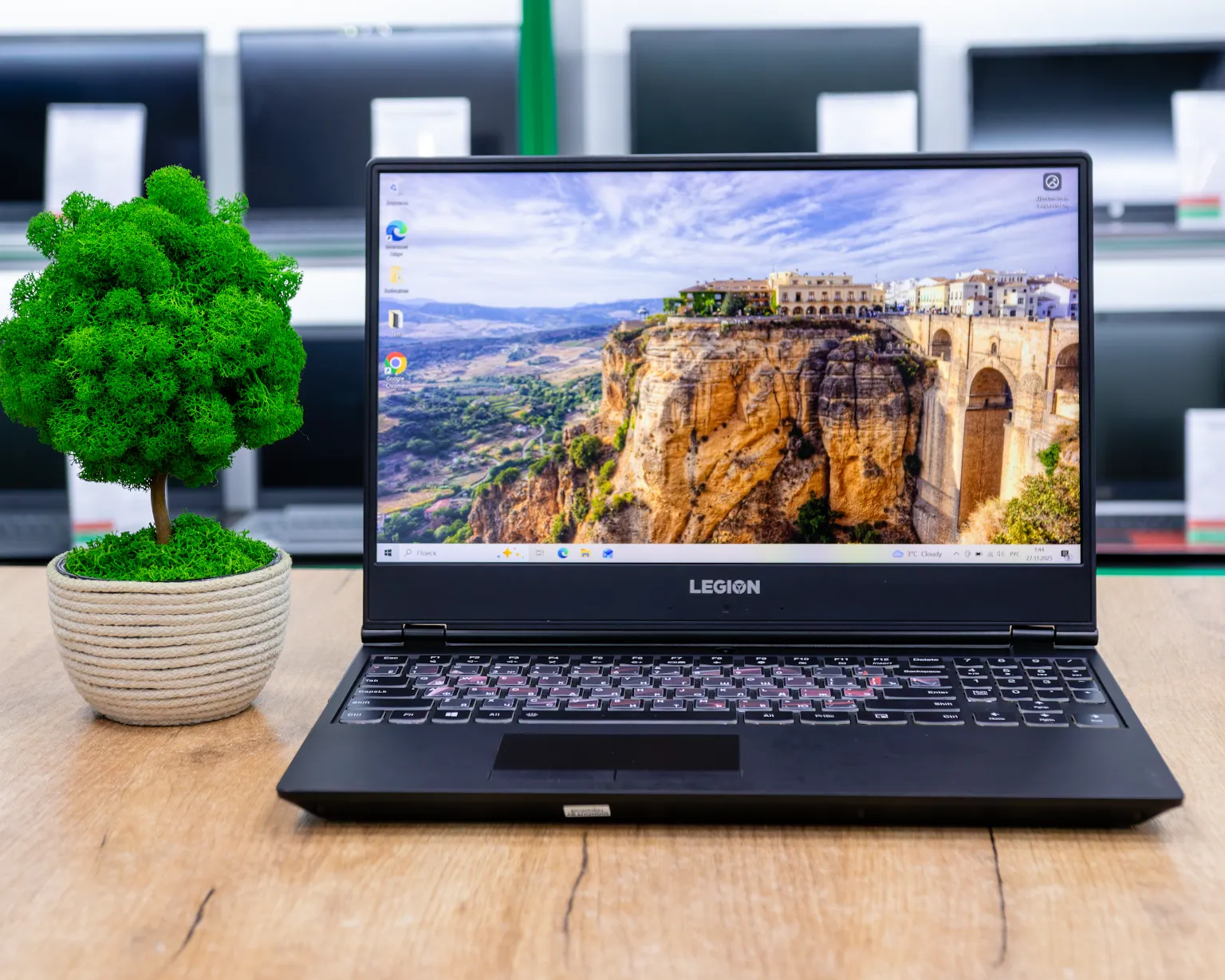 Игровой ноутбук Lenovo Legion Y540-15IRH (Full HD/i5-9gen/GTX 1660 Ti 6GB/16GB/SSD+HDD 256+1000GB)
