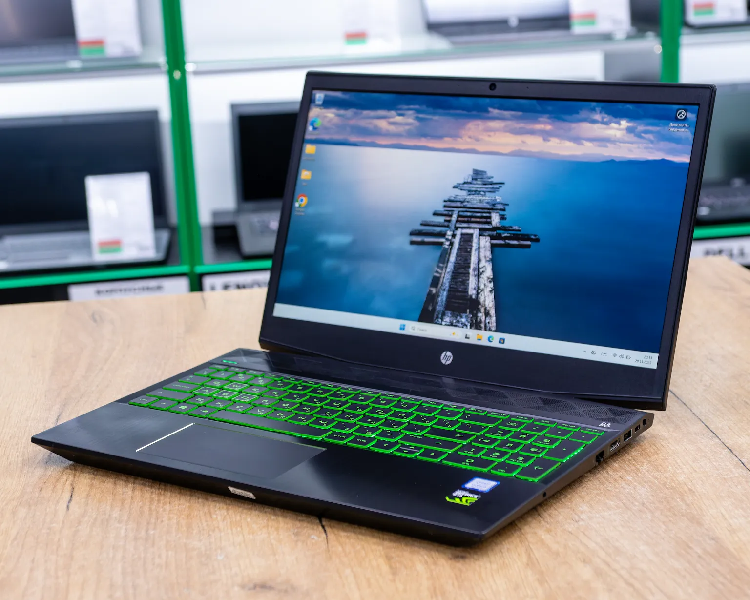 Игровой ноутбук HP Pavilion Gaming 15-cx (Full HD/i5-8gen/GTX 1050 4GB/16GB/SSD+HDD 256+1000GB)