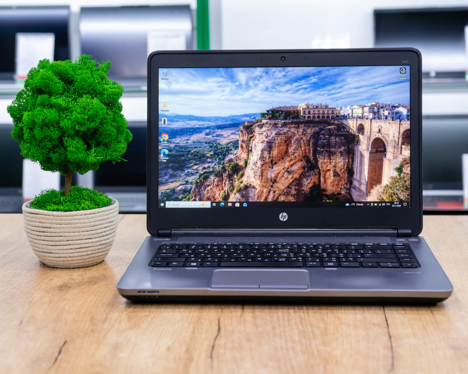Ноутбук HP ProBook 640 G1 (HD+/i5-4210M/16GB/SSD 25GB)
