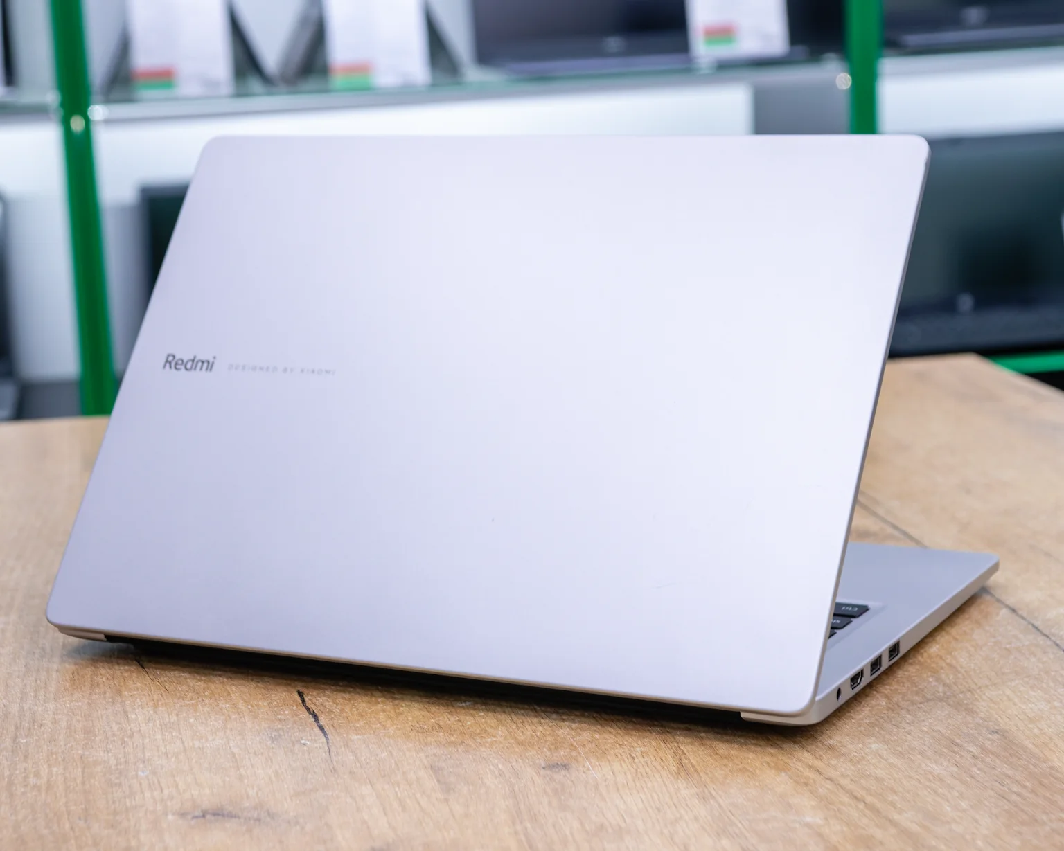 Ноутбук Xiaomi Mi RedmiBook XMA1901-DG  (IPS/Intel Core i5-10210U/NVIDIA GeForce MX250 2 Гб/8GB/SSD 256GB)