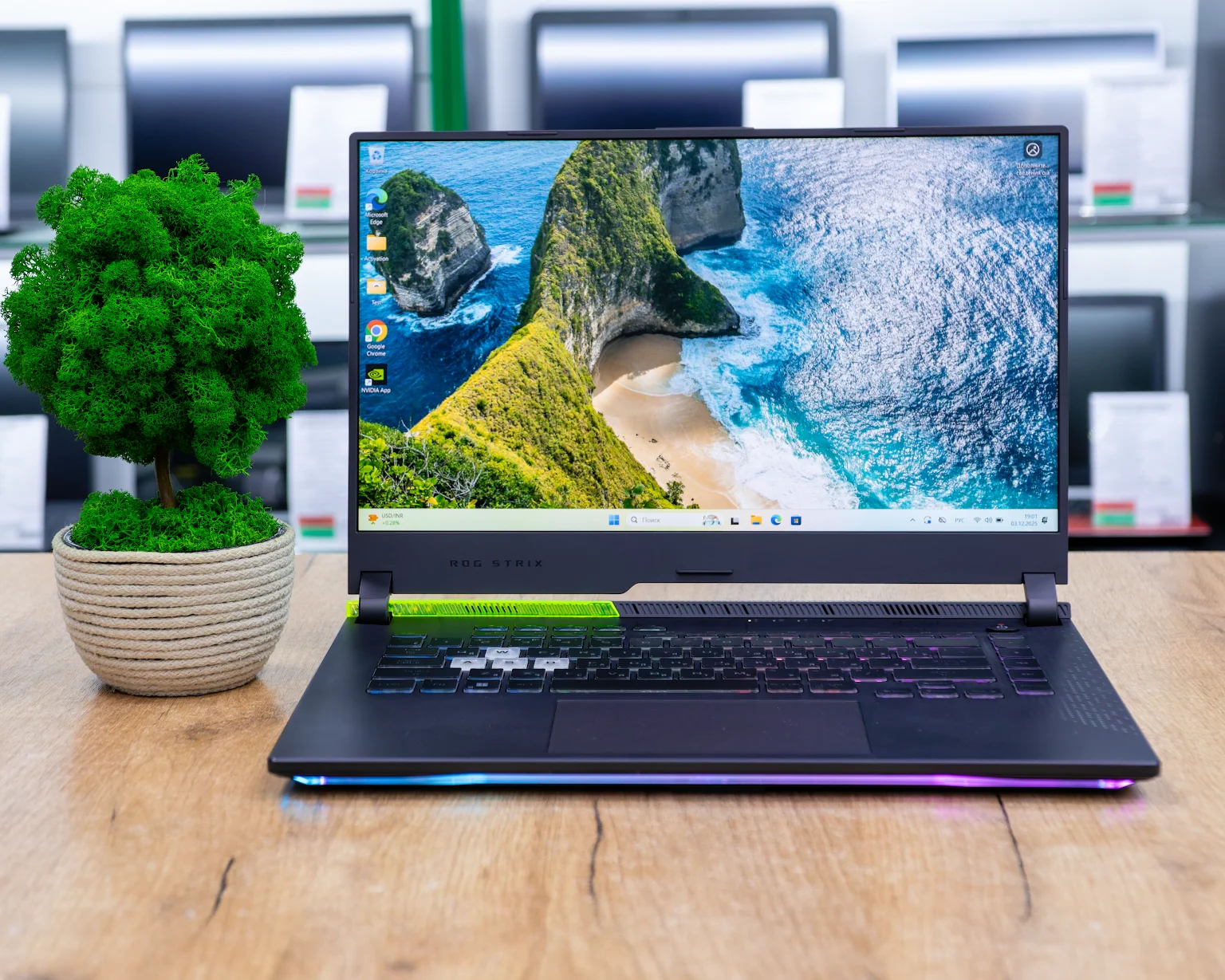 Игровой ноутбук Asus ROG Strix G513RC (144Hz/Ryzen 7 6800H/RTX 3050 4GB/16GB/SSD 512GB)